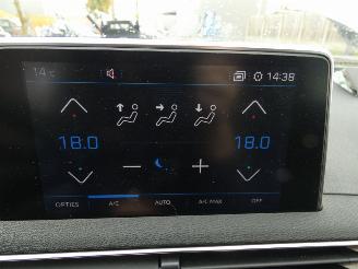 Peugeot 5008 1.2 PT BL. Executive 7 persoons picture 21