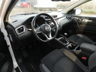 Nissan Qashqai 1.2 N-Connecta picture 11