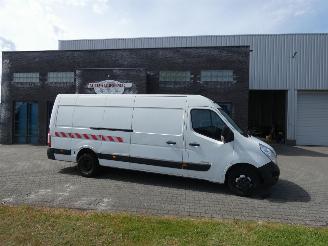 krockskadad bil bedrijf Renault Master T35 2.3 dCi L4H3DLHD 2011/3