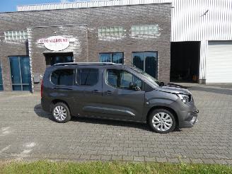 Avarii autoturisme Opel Combo LIFE 1.2 T. L2H1 Edition 2021/4