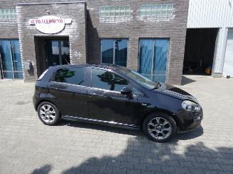  Fiat Punto 1.3 M-Jet Lounge 2015/10
