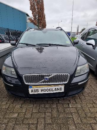 Coche siniestrado Volvo V-50 (MW) 1.8 16V (B4184S11) [92kW][125PK] 5-BAK 2005/1