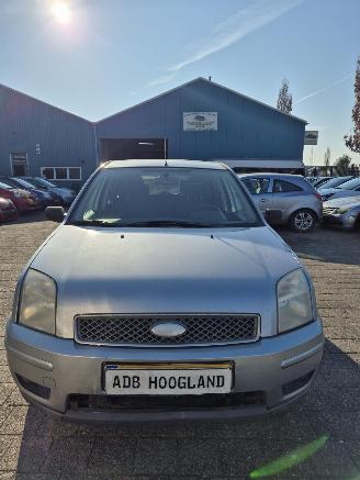 Uttjänta bilar auto Ford Fusion Combi 1.6 16V (FYJA(Euro 5)) [74kW] 2005/1