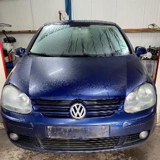 Sloopauto Volkswagen Golf V (1K1) Hatchback 1.6 FSI 16V (BAG) [85kW] 6-BAK 2004/1