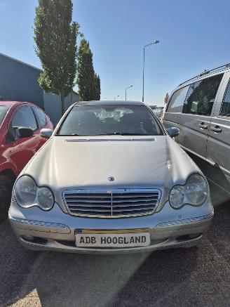 Auto da rottamare Mercedes C-klasse C (W203) Sedan 2.0 C-180 16V (M111.951) [95kW] 6-BAK 2001/1