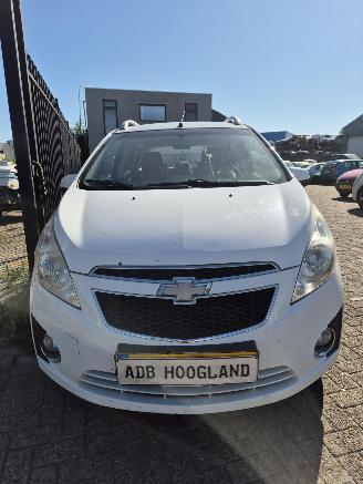 Salvage car Chevrolet  Spark (M300) Hatchback 1.0 16V Bifuel (LMT) [48kW] 2011/1