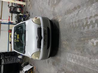  Toyota Yaris (P1) Hatchback 1.3 16V VVT-i (2NZFE) [63kW] 5-BAK 2000/1