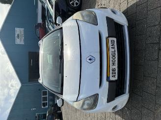 demontáž osobní automobily Renault Clio III Estate/Grandtour (KR) Combi 1.5 dCi FAP (K9K-770(K9K-67)) [65kW] 5-BAK 2012/1