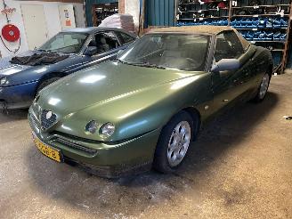 skadebil auto Alfa Romeo Spider Spider (916) Cabrio 2.0 16V Twin Spark (AR16.201) 1995/12