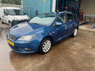 Voiture accidenté Seat Ibiza Ibiza ST (6J8) Combi 1.2 TDI Ecomotive (CFWA) [55kW] 2013/6