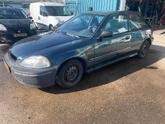 krockskadad bil auto Honda Civic Civic (EJ/EK) Hatchback 3-drs 1.4i 16V (D14A3(Euro 2)) [55kW] 1999/3
