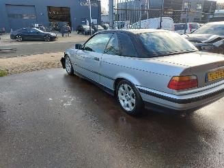 BMW 3-serie 3 serie (E36/2C) Cabrio 318i (M43-B18(184E2)) [85kW] picture 4