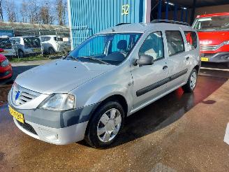 skadebil auto Dacia Logan Logan MCV I (KS) Combi 1.6 (K7M-710) 2007/10
