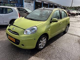 krockskadad bil auto Nissan Micra 1.2 59KW Clima Navi Pano Keyless 5-Drs NAP 2011/2