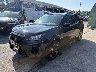 Auto incidentate Peugeot 2008 1.2 Autom. 96KW Allure Clima Navi Led 360 Camera NAP 2023/12