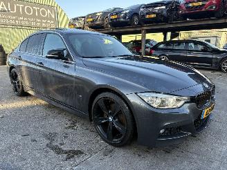 škoda osobní automobily BMW 3-serie 330e 135KW Autom. Clima Navi Leer Schuifdak High Executive NAP 2016/12