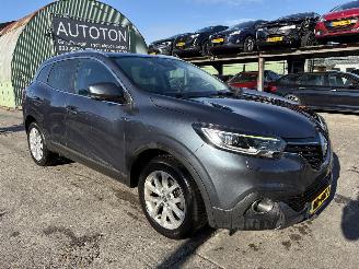 krockskadad bil auto Renault Kadjar 1.2 TCE 96KW Clima Navi Led Camera Intens NAP 2017/3