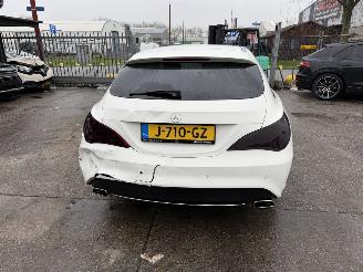 Mercedes Cla-klasse 200 115KW Autom. Pano Clima Navi Leer Shooting Brake picture 4