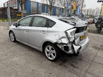 Toyota Prius 1.8 Hybrid 73KW Autom. Clima Navi Camera HUD Dynamic picture 4