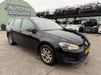 Unfallwagen Volkswagen Golf 1.6 TDI 81KW DSG Navi Clima Comfortline 2015/1