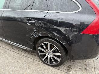 Volvo V-60 2.4 D6 Autom. 162KW Twin Engine Schuifdak Navi Led R-Design NAP picture 14