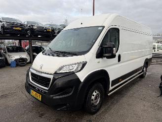 Peugeot Boxer 2.2 Bluehdi 103KW L4H2 Clima Navi Camera Zwaar Premium picture 2