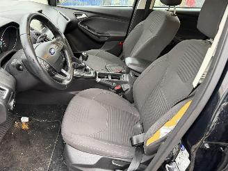 Ford Focus 1.0 92KW Clima Navi Titanium Edition NAP picture 7