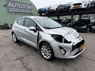 Coche accidentado Ford Fiesta 1.0 Ecoboost 70KW Clima Navi Titanium NAP 2020/3
