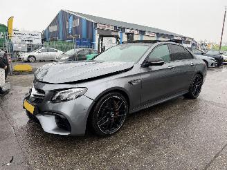 Unfallwagen Mercedes E-klasse 63 AMG S 612PK 4MATIC Pano HUD Clima Navi Premium Plus Keramic 2017/5