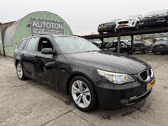 Vaurioauto  passenger cars BMW 5-serie 520i 125KW Autom. Clima Navi Xenon Business Line Edition II 2009/4