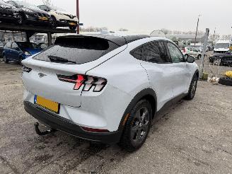 Avarii autoturisme Ford Mustang Mach-e 75 kWh RWD 198KW Clima Navi Led Camera 2021/12