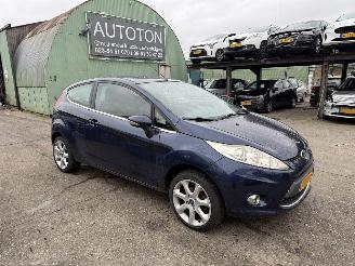 krockskadad bil auto Ford Fiesta 1.25 44KW Airco Titanium NAP 2011/9