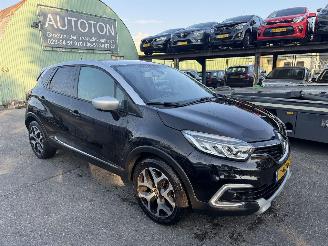 Unfallwagen Renault Captur 0.9 TCE 66KW  Bose Clima Navi Led Camera 2019/4