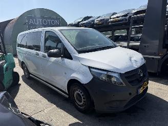 uszkodzony samochody osobowe Mercedes Vito 116CDI 120KW Automaat Tourer Airco Pro Lang 8-Pers NAP 2023/1