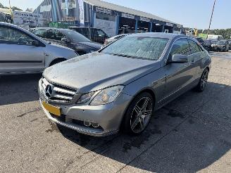 skadebil auto Mercedes E-klasse 250 CDI 150KW Autom. Coupe Clima Navi Leer Xenon 2010/1