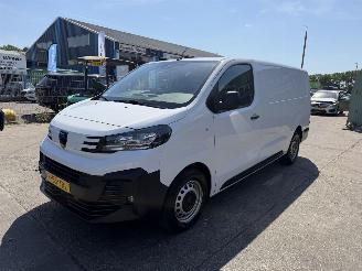 skadebil bedrijf Peugeot Expert 1.5 Bleuhdi 88KW Navi Airco S&S L3 NAP 2024/11