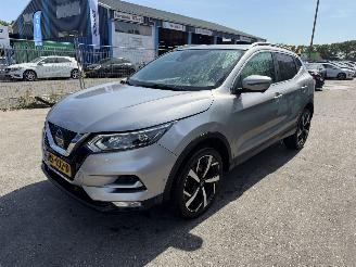 Damaged car Nissan Qashqai 1.2 Tekna 85KW Clima Navi Led 360View 2018/1