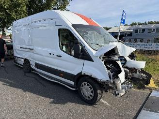 skadebil bedrijf Ford E-Transit 68 kWh 135KW L3H2 2022/12