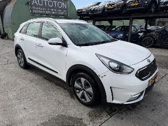 Avarii autoturisme Kia Niro 1.6 GDI Hybrid Clima Navi Camera Led DynamicLine NAP 2018/5