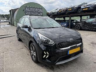 krockskadad bil auto Kia Niro 1.6 GDI 77KW Hybrid Clima Navi Camera Led Dynamicline 2019/8