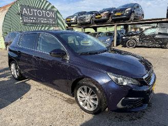 Unfallwagen Peugeot 308 1.2 96KW Autom. Pano Clima Navi Blue Lease Premium 5-Drs NAP 2018/5
