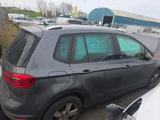  Volkswagen Golf Sportsvan  2017