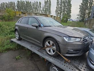 Vrakbiler auto Audi A3 A3 Sportback (8VA/8VF), Hatchback 5-drs, 2012 / 2020 1.4 TFSI ACT Ultra 16V 2015