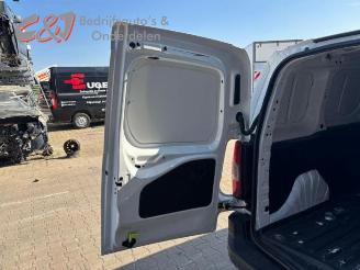 Peugeot Partner Partner (EA//EF/EN/EU), Van, 2018 1.6 BlueHDI 75 picture 9