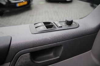 Volkswagen Transporter 2.5 TDI 340 Dubbele Cabine 60 jahre airco navi cruise lang picture 13