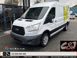 krockskadad bil bedrijf Ford Transit  2020/10