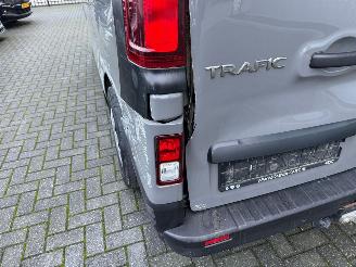 Renault Trafic Renault Trafic L1H1 1.6 dCi 145 Energy Confort DC 2.9T schade airco cruise picture 17