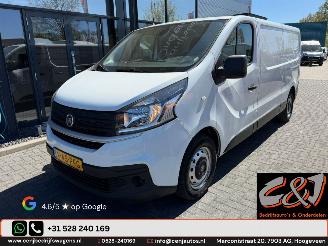 krockskadad bil bedrijf Fiat   2020/1