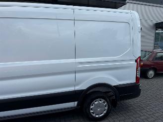 Ford Transit  picture 7