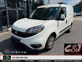 skadebil bedrijf Fiat Doblo  2021/7